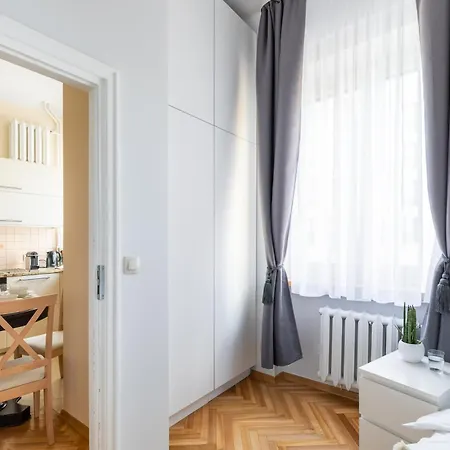 Plac Konstytucji Apartment
