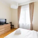 Plac Konstytucji Apartment Warsaw